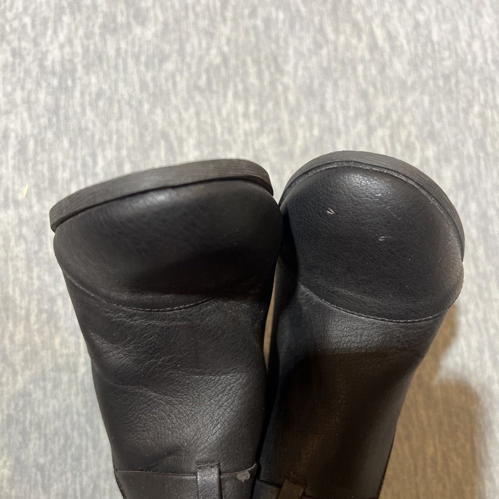 American Eagle Ankle Boots Women 8.5 Black Side Zip 3in Heel Snap Strap Faux EUC - Picture 11 of 16